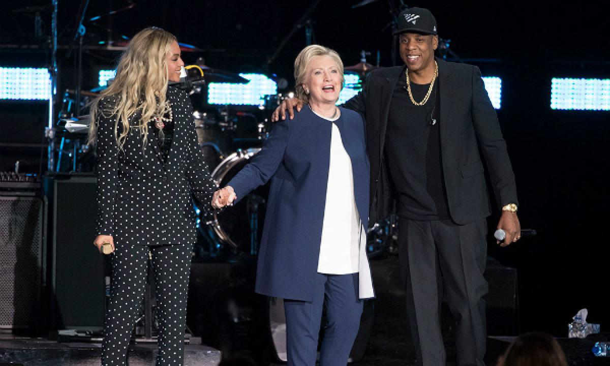 Beyonce and Jay Z perform at a concert in support of Hillary Clinton 