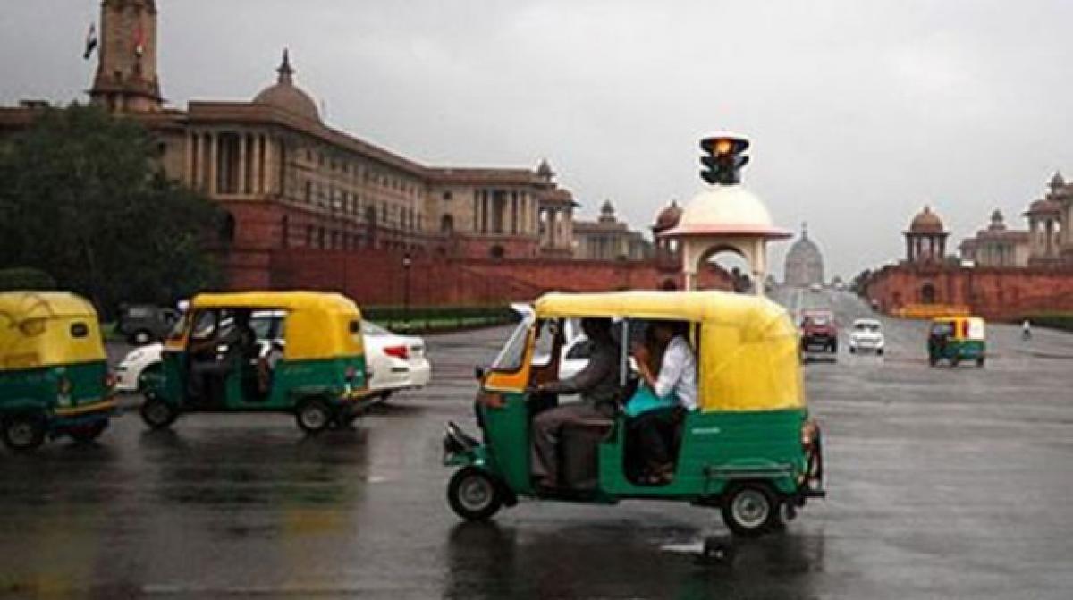 Odd-even formula: Delhi govt to issue permits to 10,000 new autos