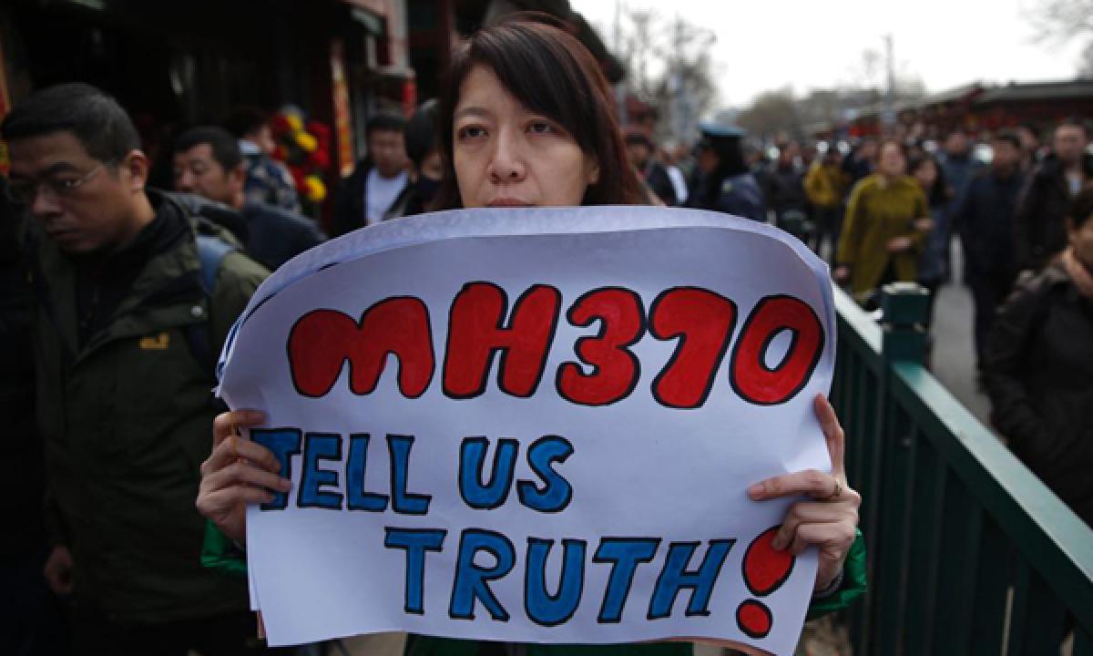 Missing flight MH370 passengers relatives taking search for the plane into own hands