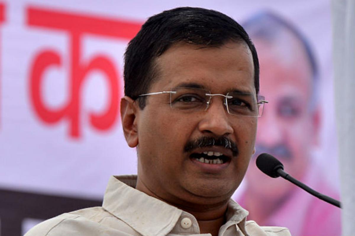 Kejriwal asks people to change PM instead of old notes