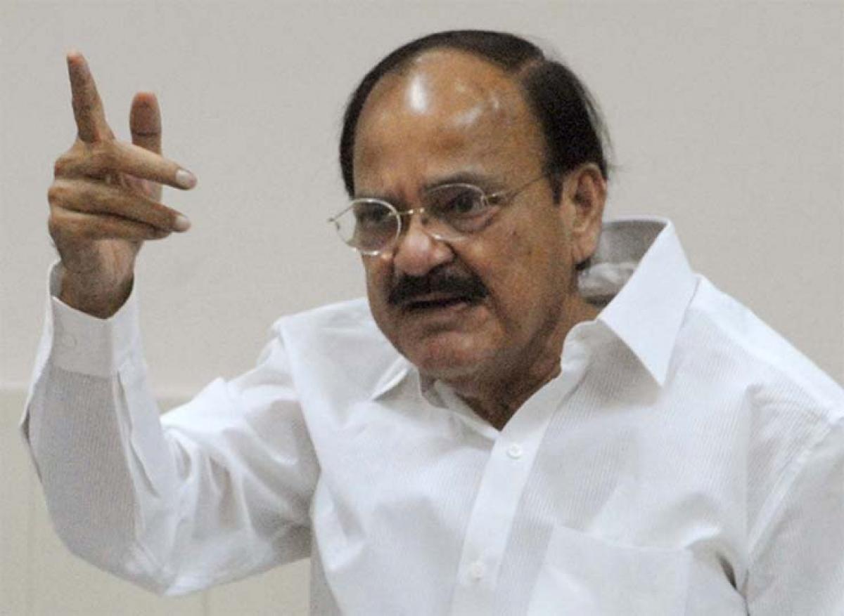 Centre will spend 1 lakh cr: Venkaiah