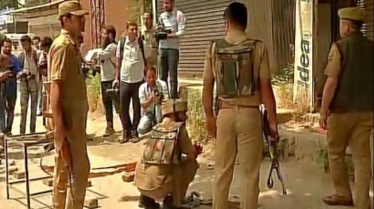 2 terror attacks shake Srinagar, 3 cops killed; J&K put on high alert