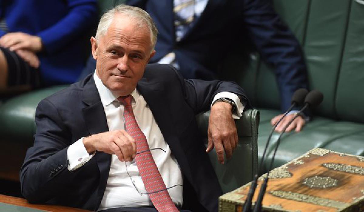 Voter popularity of Malcolm Turnbull falls to new low