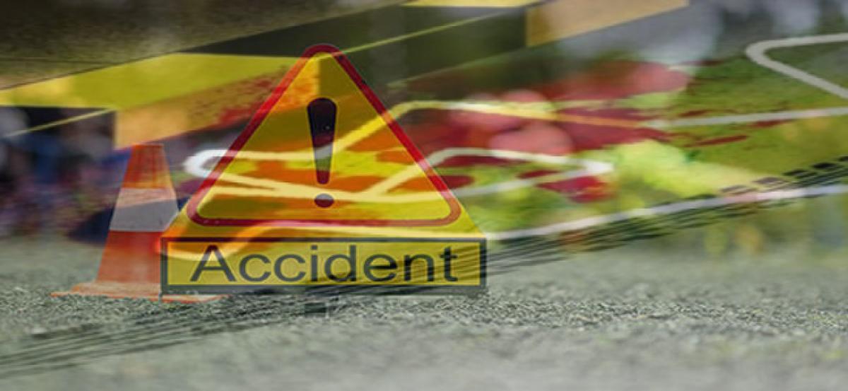 Three killed, 18 injured as tractor-trolley overturns in Madhya Pradesh