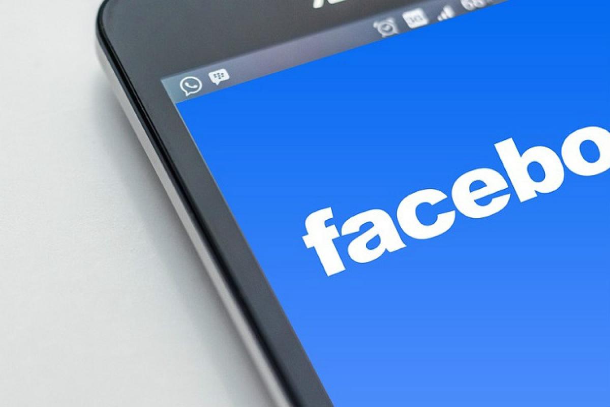 Facebook fails to remove sexual images of kids