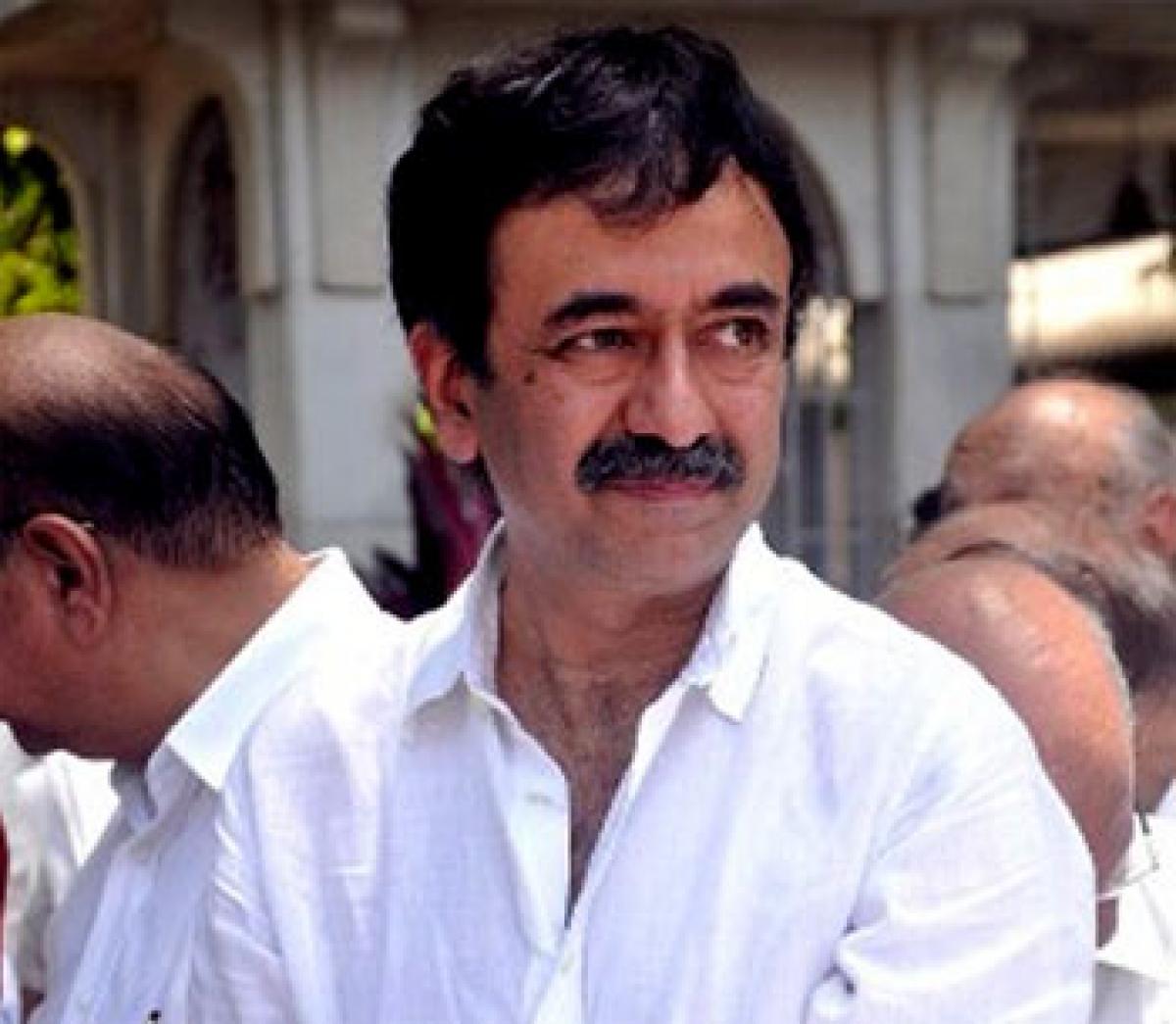 Rajkumar Hirani to keep underworld episode in Sanjay Dutts biopic