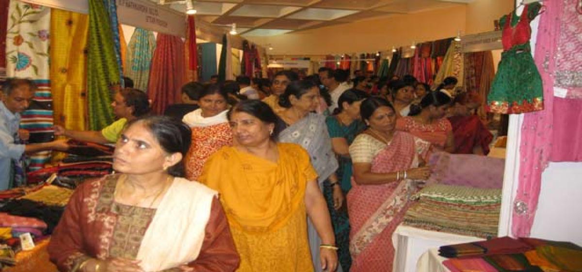 Weavers under one roof