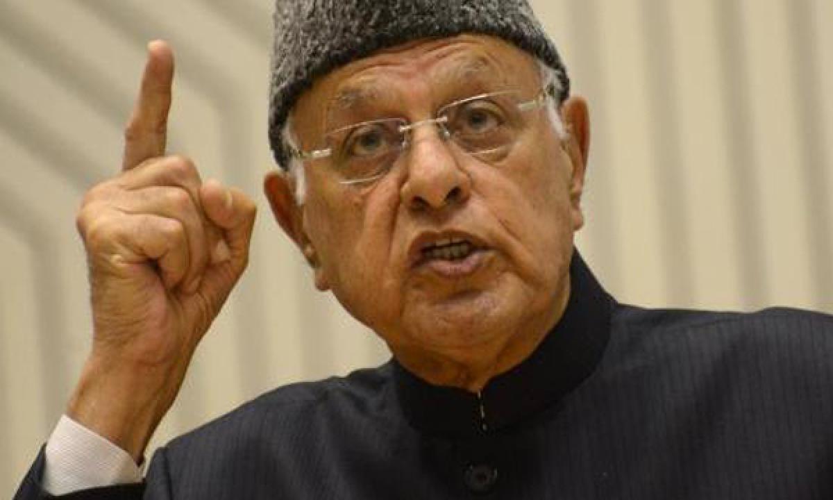 Farooq Abdullah visits LoC and Interacts with border dwellers