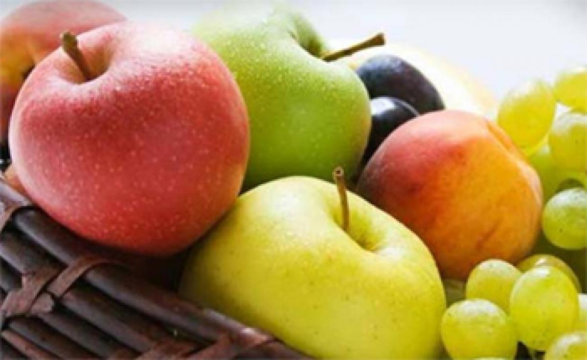 Fresh fruit reduces risk of heart attack, stroke