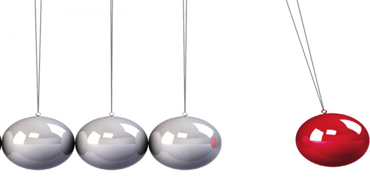 How two pendulum clocks always oscillate in synchronicity