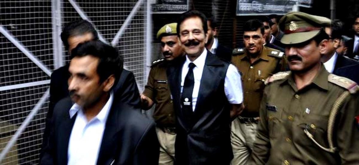 Supreme Court orders Sahara chief Roy back to jail