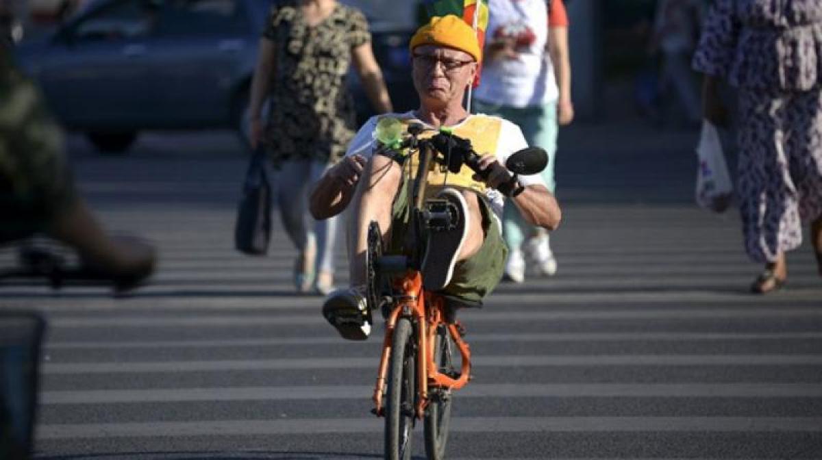 Beijing tracks the elderly as they take buses, go shopping