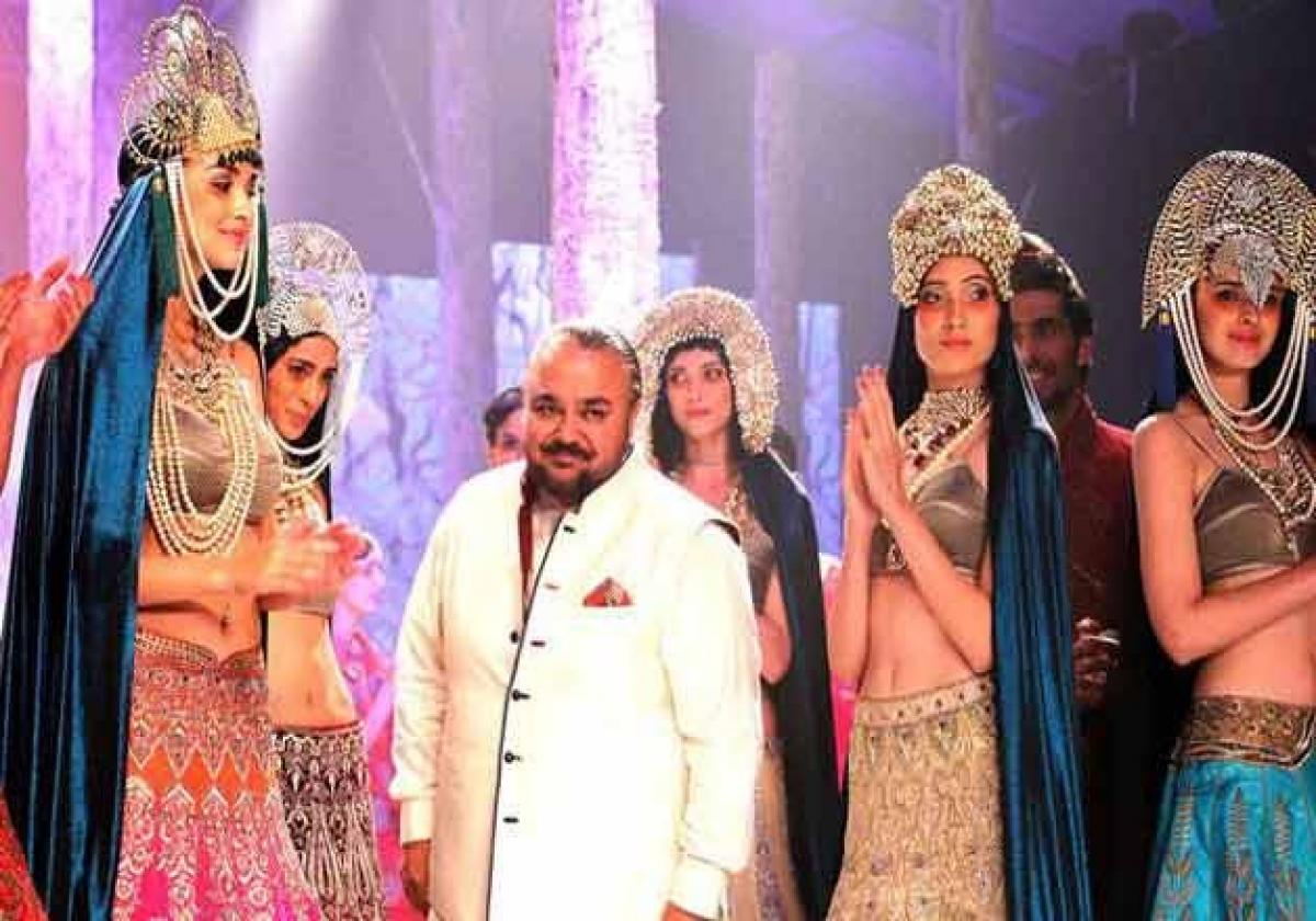 IBFW 2015: JJ Valaya adds Russian flavour to Indian fashion