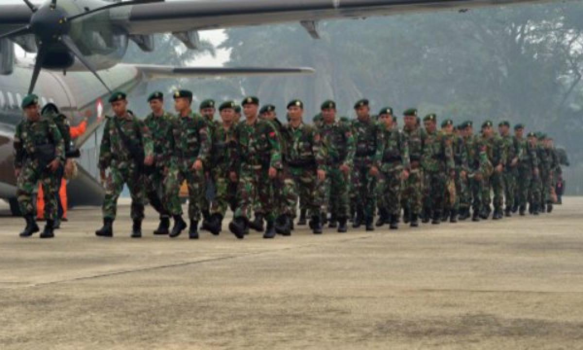 Chinas nationalist warns Singapores hypocrisy over its military relationship