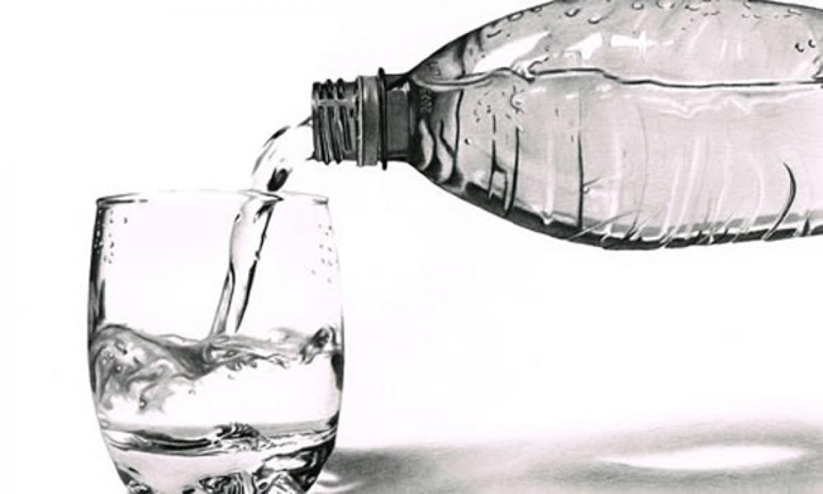 Water is the best beverage if you want to lose weight