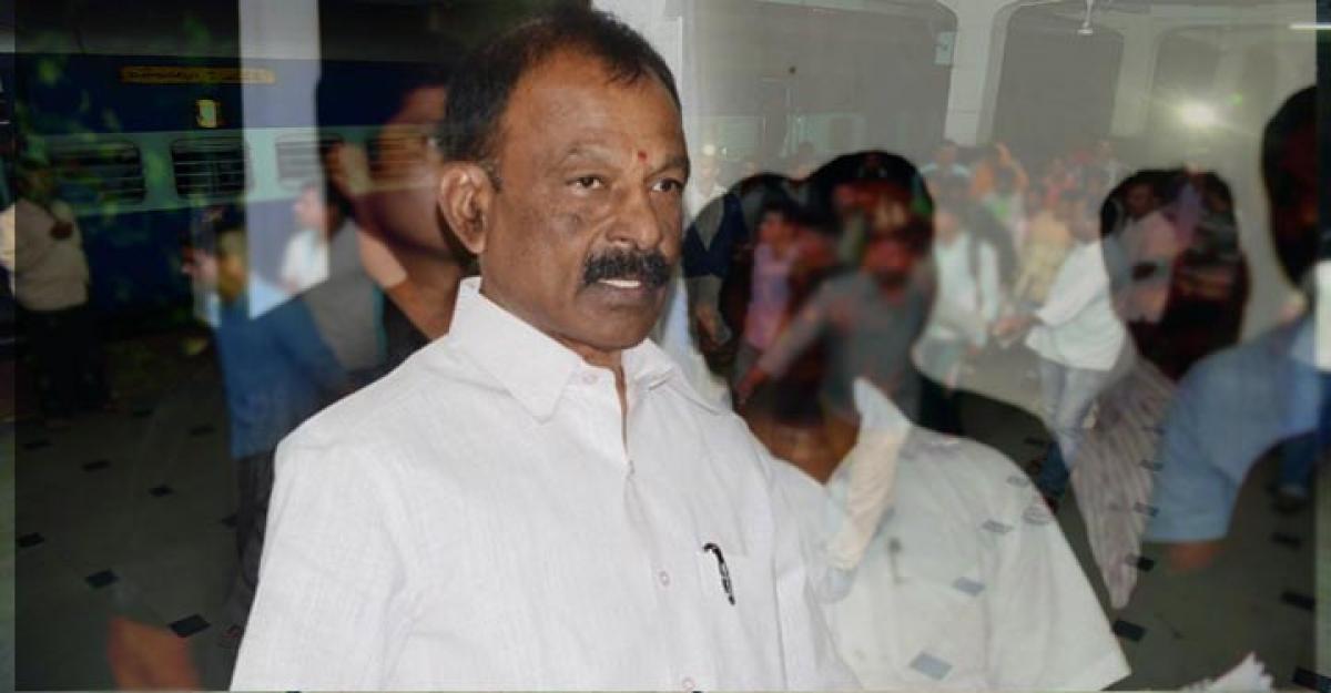 Raghuveera Reddy arrested at Secunderabad railway station