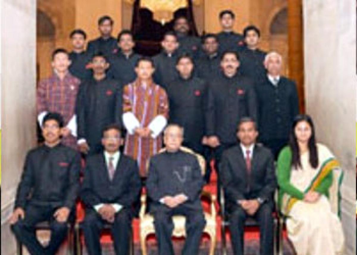 IAAS officer trainees call on President