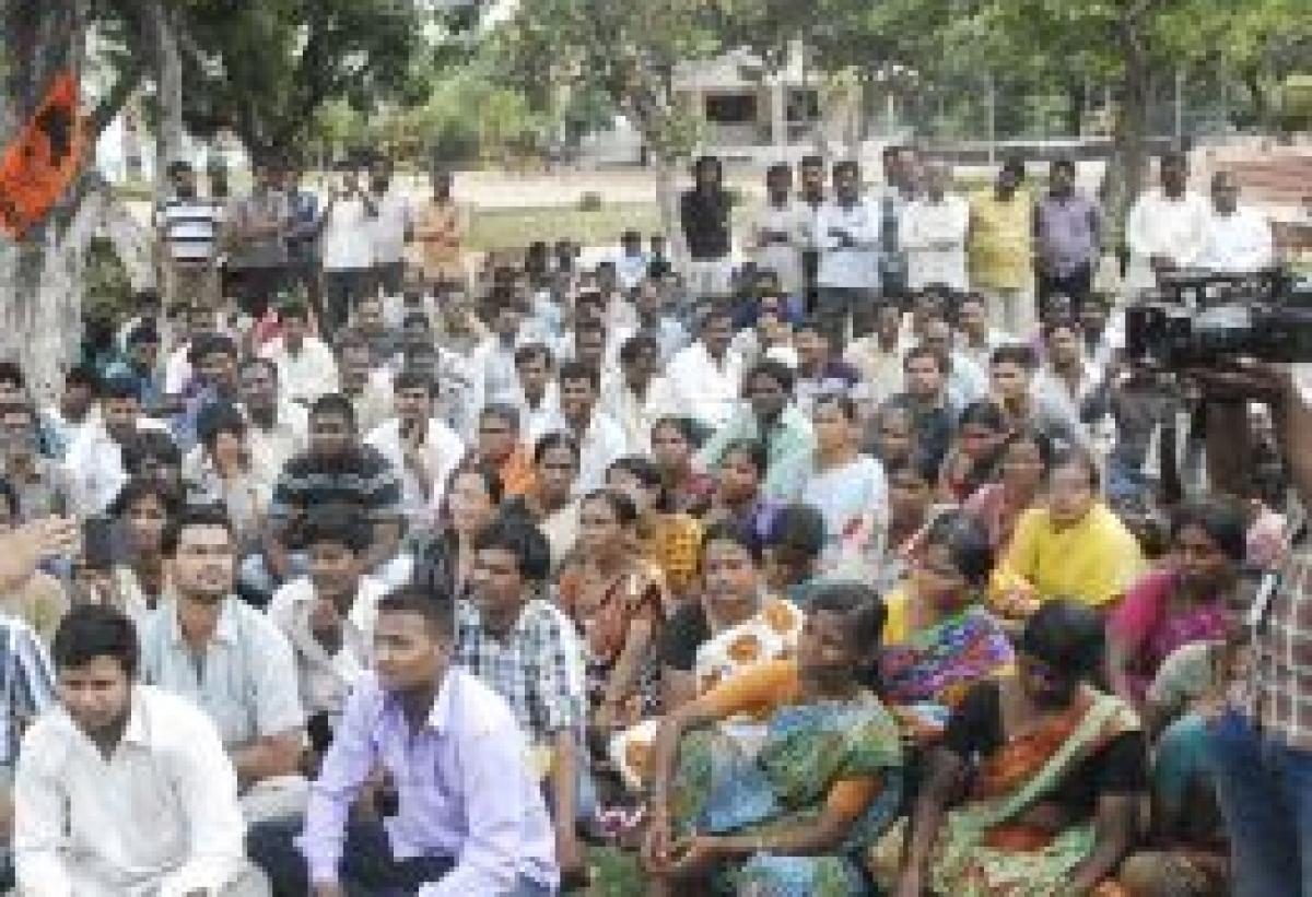 Striking sanitation workers in Hyderabad gets Left support