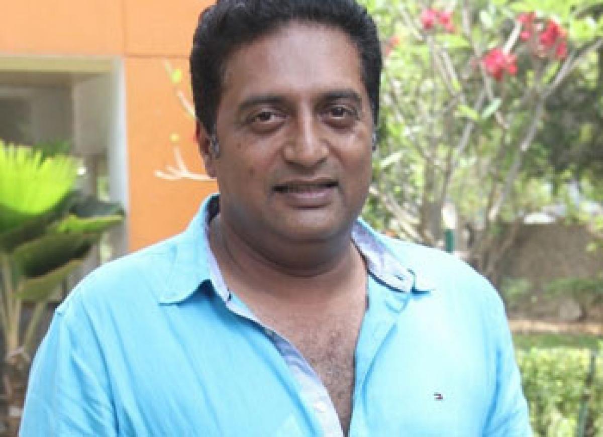 Madhura Sreedhar ropes in Prakash Raj