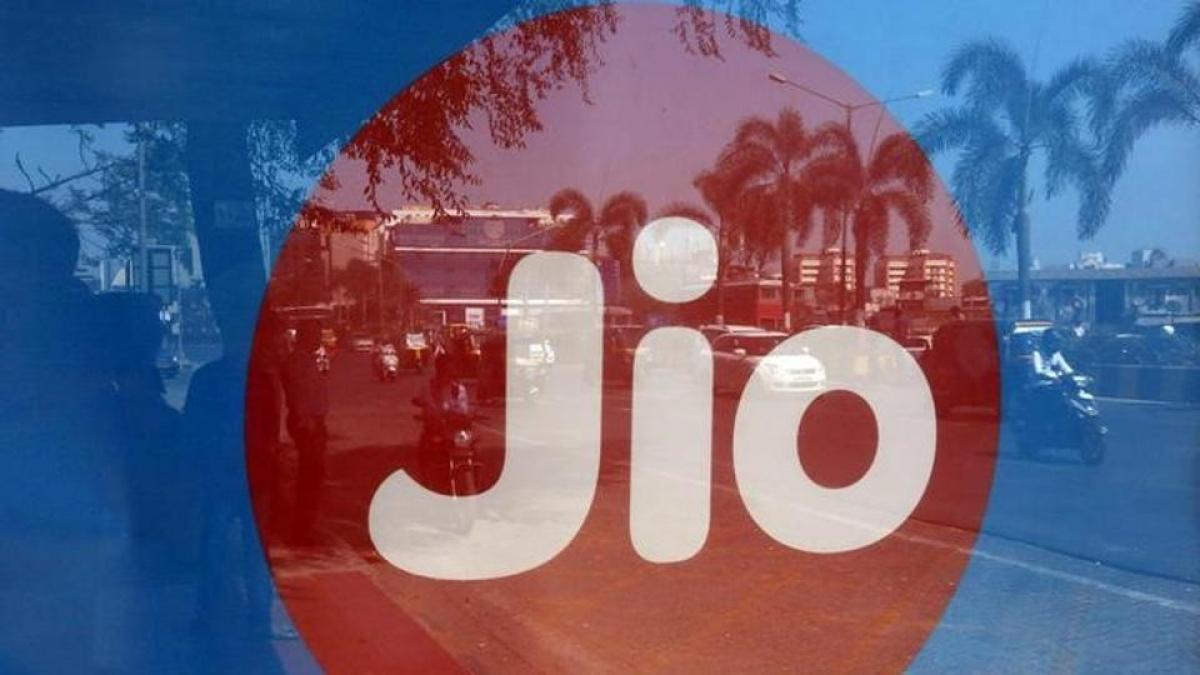 Reliance Jio tops 4G download speed, double of those offered by Airtel, Idea