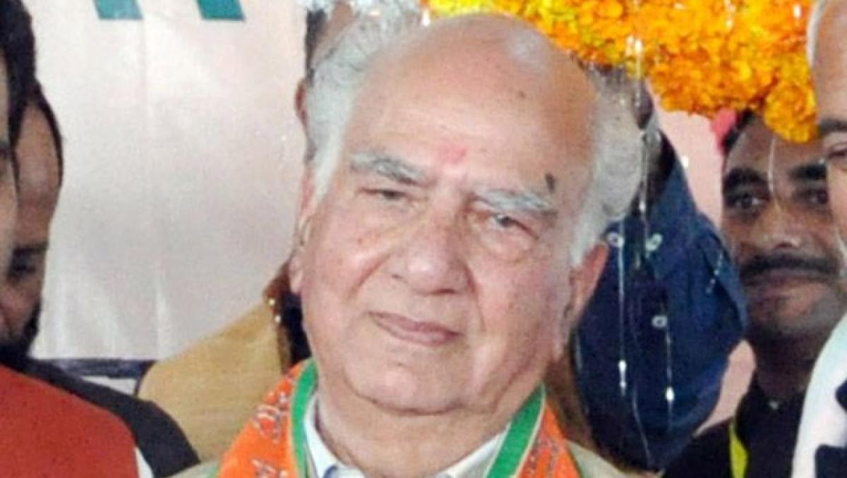 BJP pulls up defiant Shanta Kumar