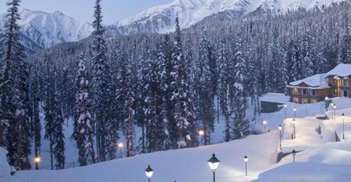 New Year celebrations to miss fresh snowfall in Kashmir