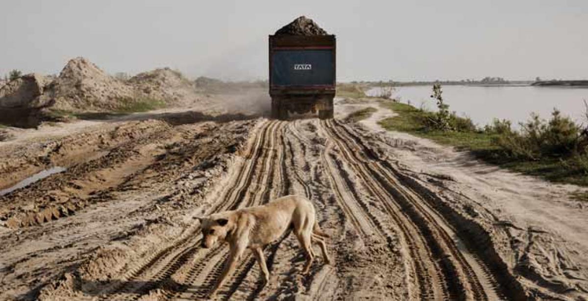 Cops go hi-tech to curb illegal sand mining