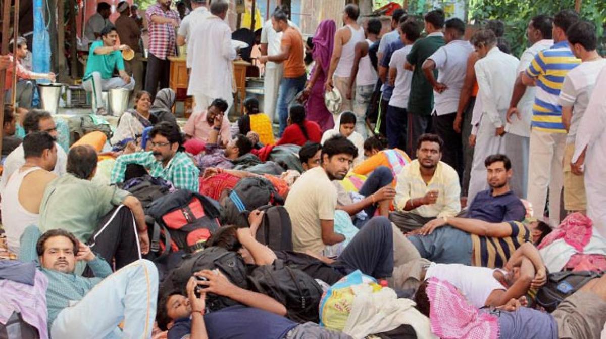 Kashmir unrest: Amarnath Yatra suspended again