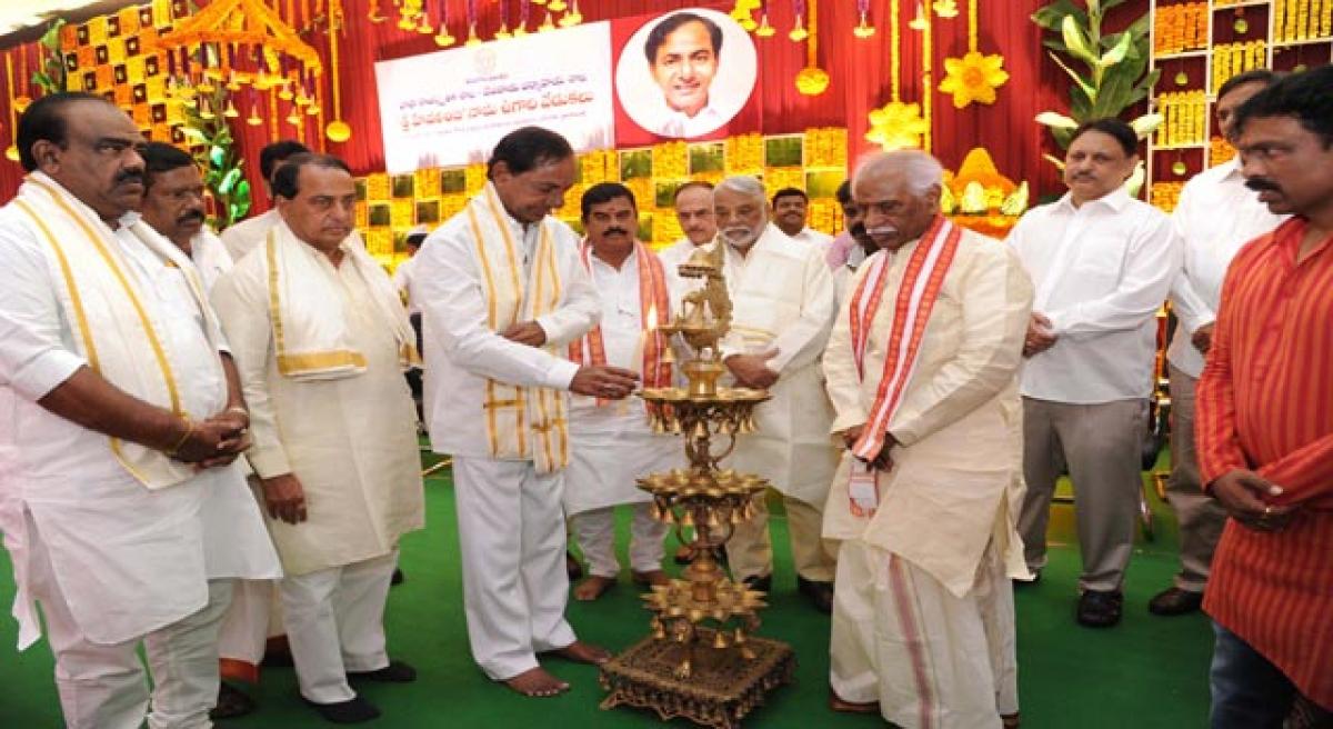 TS, AP usher in Telugu New Year with gaiety