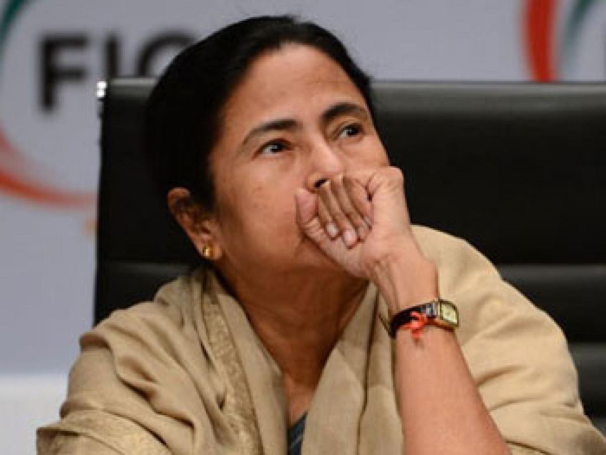 Mamata shows signs of weakening