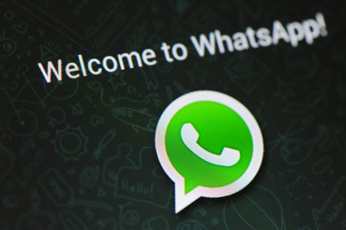 WhatsApp messages can be read by Facebook