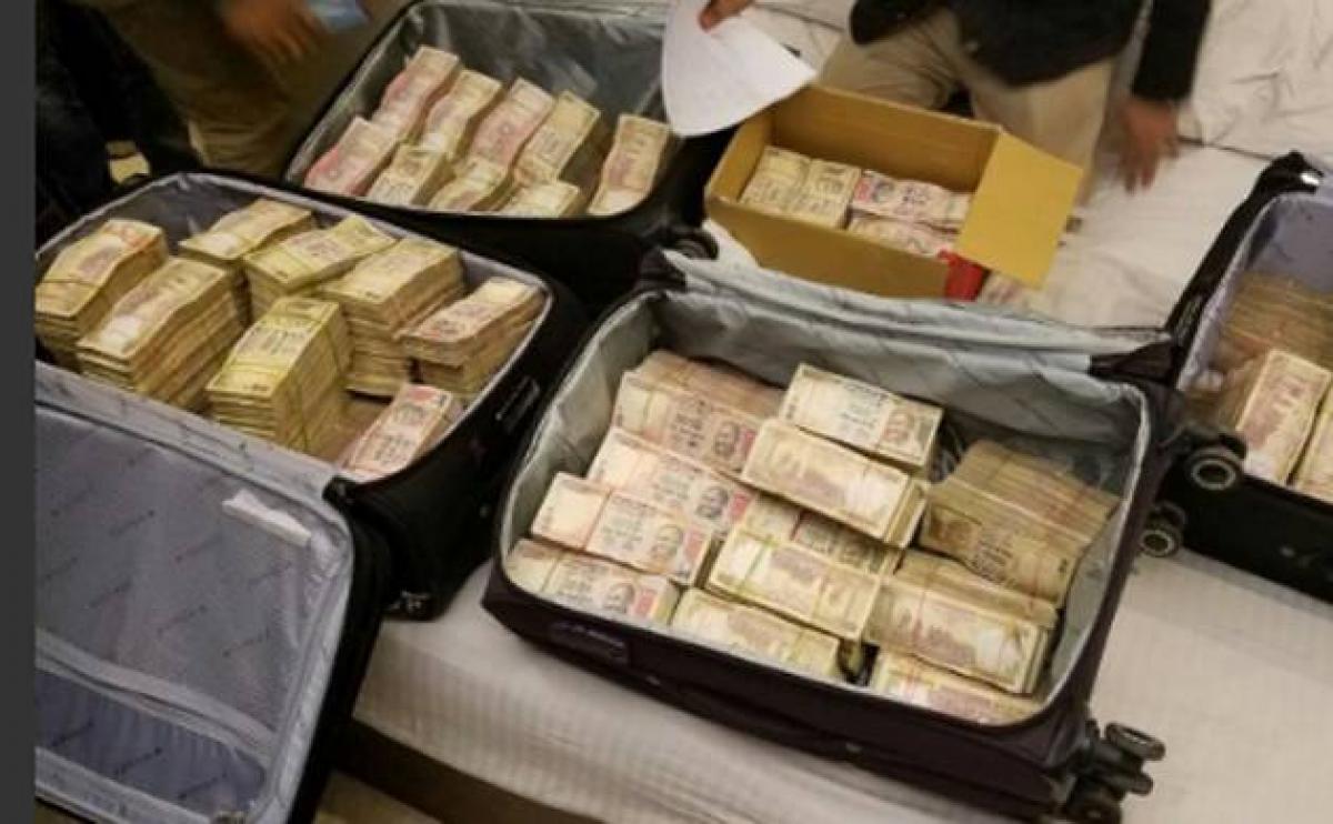 Delhi Police raids: Rs 3.25 crore recovered in old currency