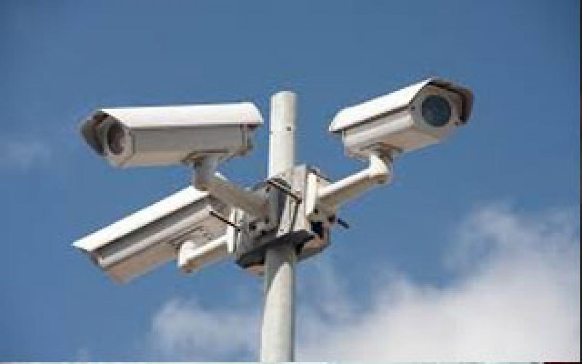 Even CCTV surveillance fails to check thefts