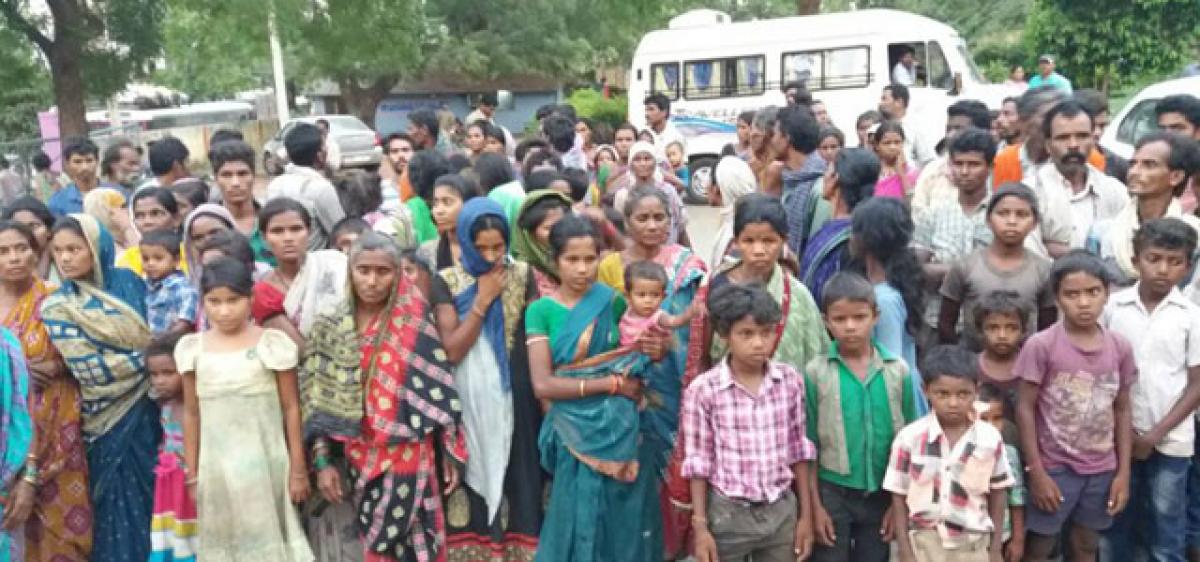 Odisha people rotting in Prakasam brick kilns freed