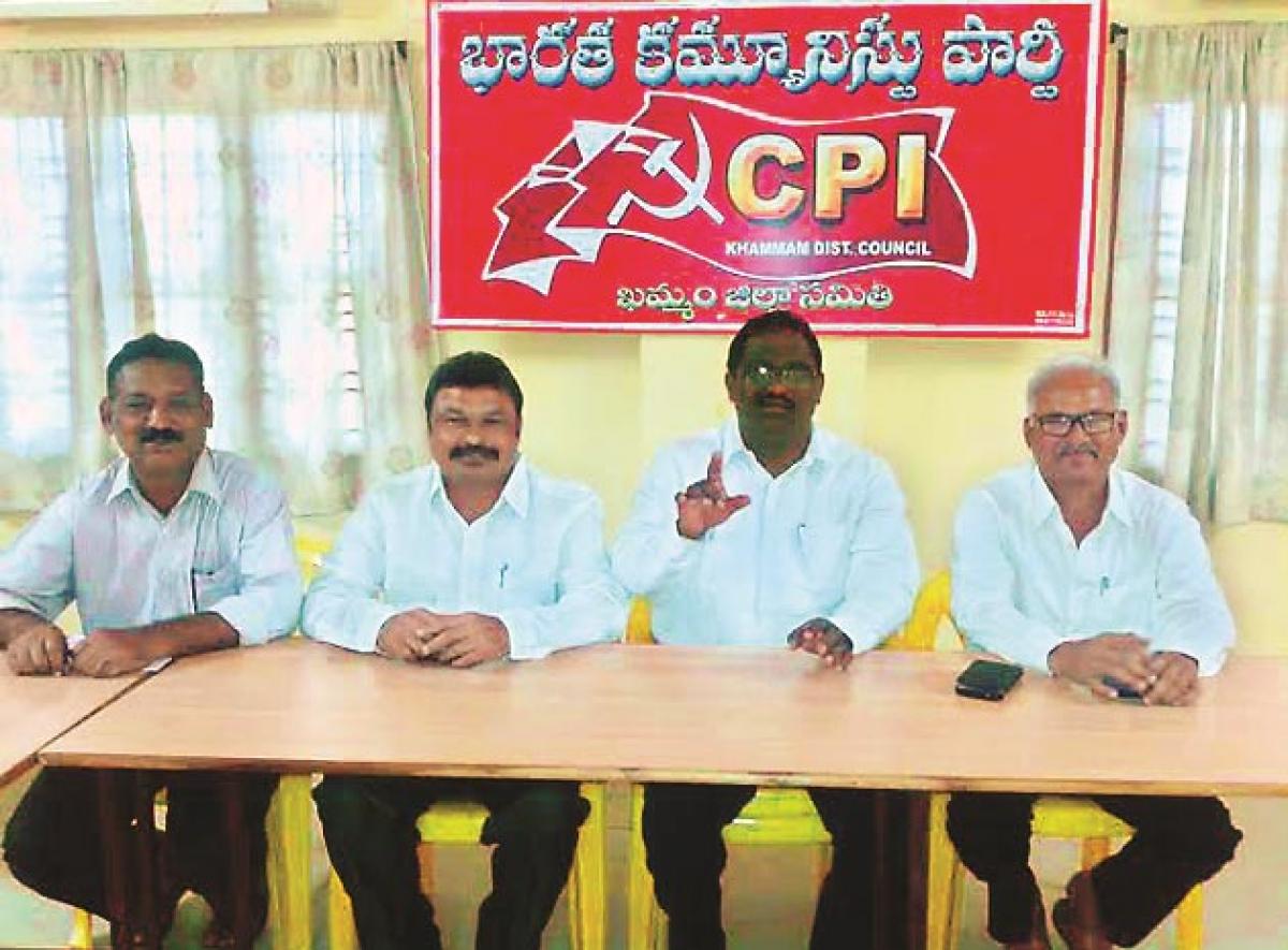 KCR is running away from  people’s issues, alleges CPI 