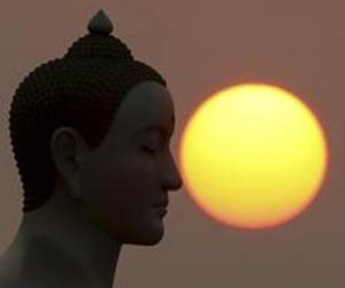 Lanka unveils South Asias tallest Buddha statue