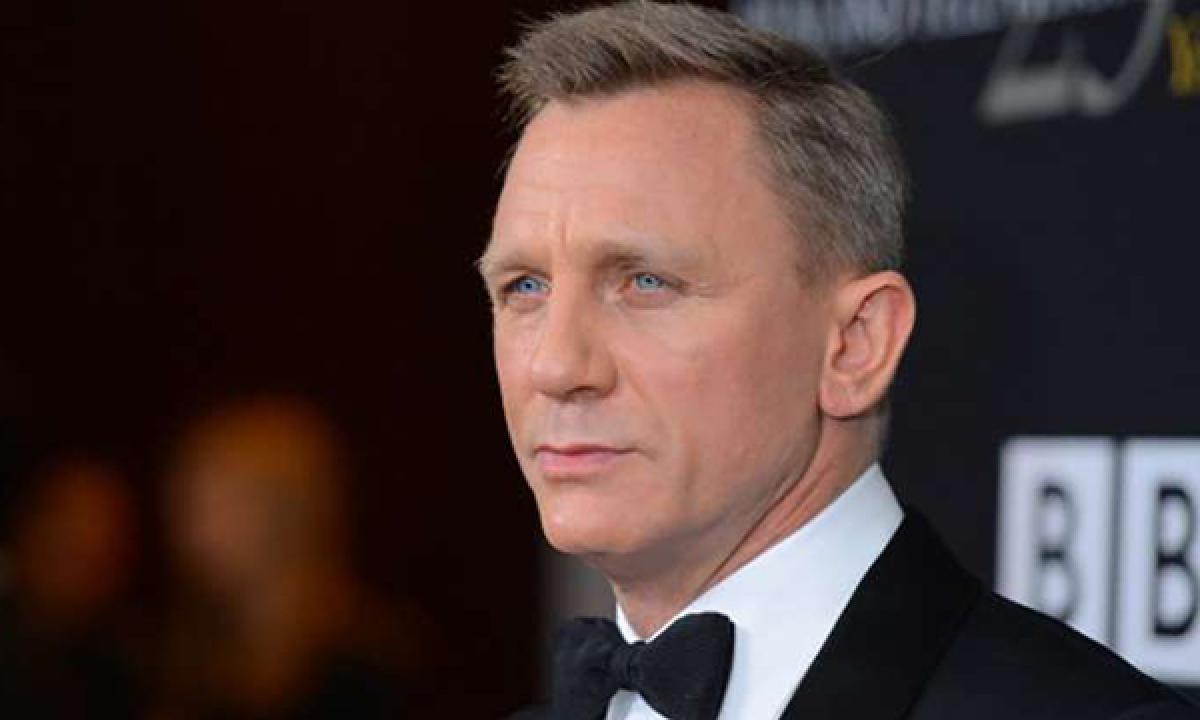 Daniel Craig looks unrecognizable as he debuts transformation worlds away  from James Bond | HELLO!