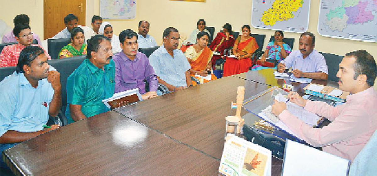 Ensure power supply to govt schools: Collector to officials