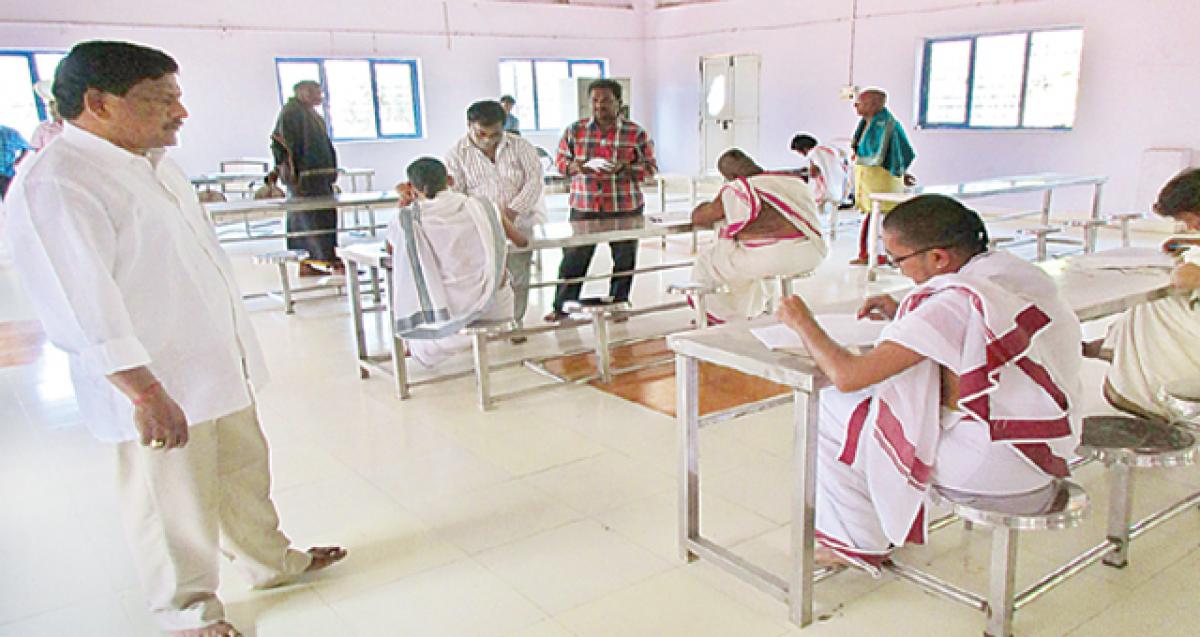 Exams for selecting Vedic staff in Bhadradri temple held