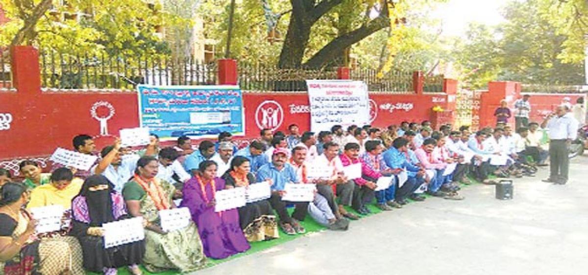 Contract lecturers’ stir enters 33rd day