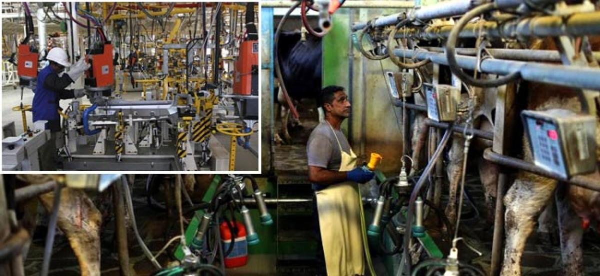 Indias factory output rises 2.7 per cent post demonetisation