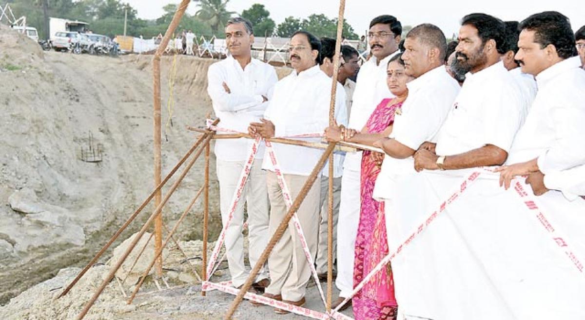 Harish Rao inspects pumphouse works