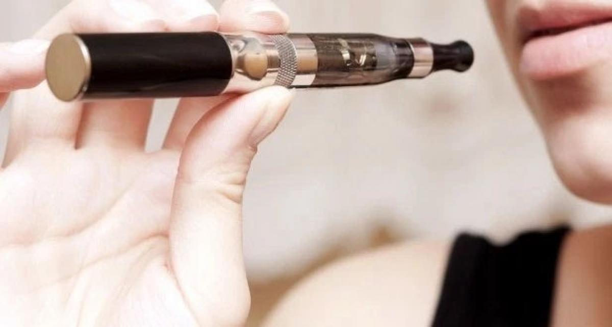 E-cigarettes deliver `sufficient` nicotine to suppress smoking desire