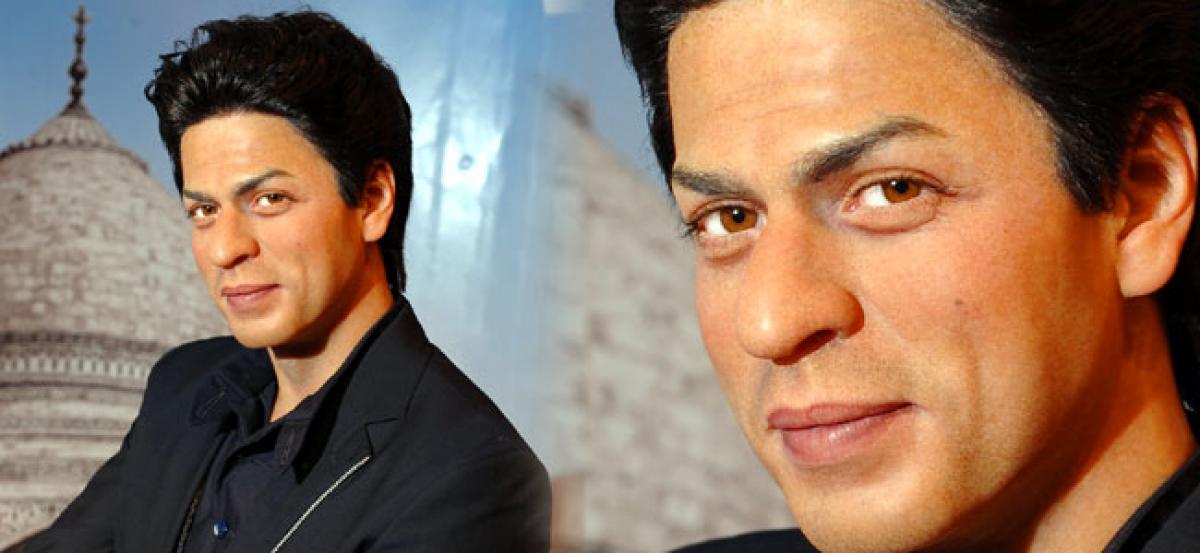 SRK does not bring his stardom to set: Nawazuddin