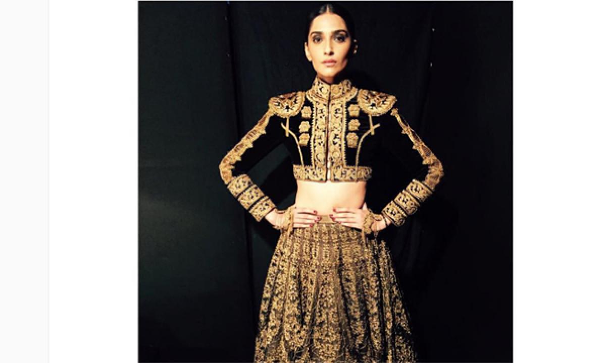 Sonam and Aditya Roy Kapur charms everyone at Blenders Pride Fashion Tour runway