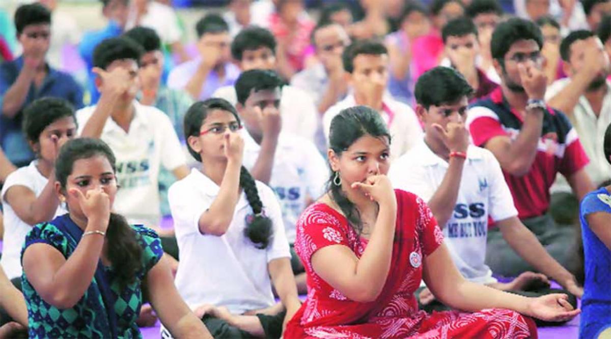 Indian schools, colleges will have Yoga to promote good health