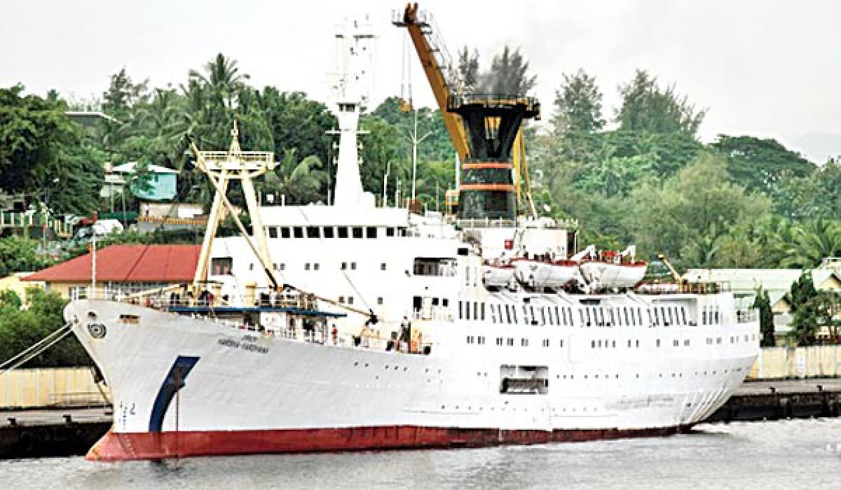 Stranded Andaman-bound ship returning to Vizag