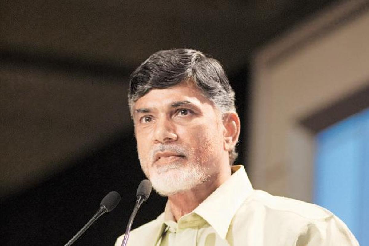 Chandrababu commissions 5 MW Solar power plant