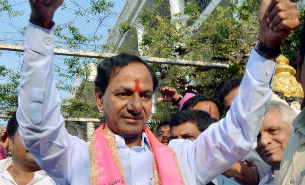 TRS wins Warangal bypoll by huge margin, Congress comes second