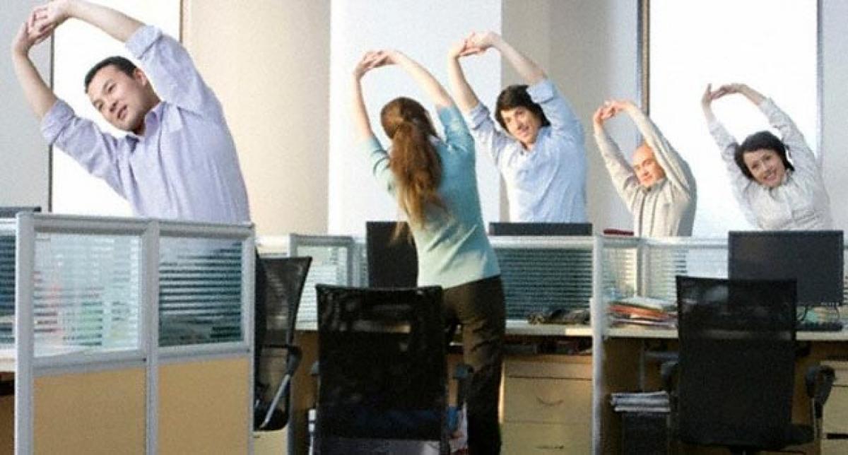 Simple workout routine at office